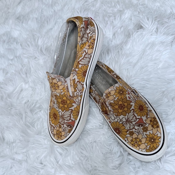 Vans Slip-on Sneakers - Picture 1 of 7